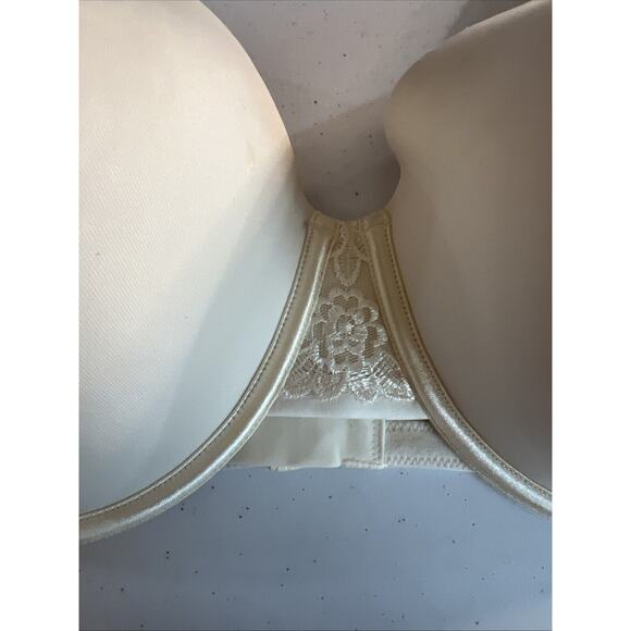 Vanity Fair 44D Women's Full Figure Beauty Back Smoothing Bra Ivory NWT 78493 - Picture 4 of 7